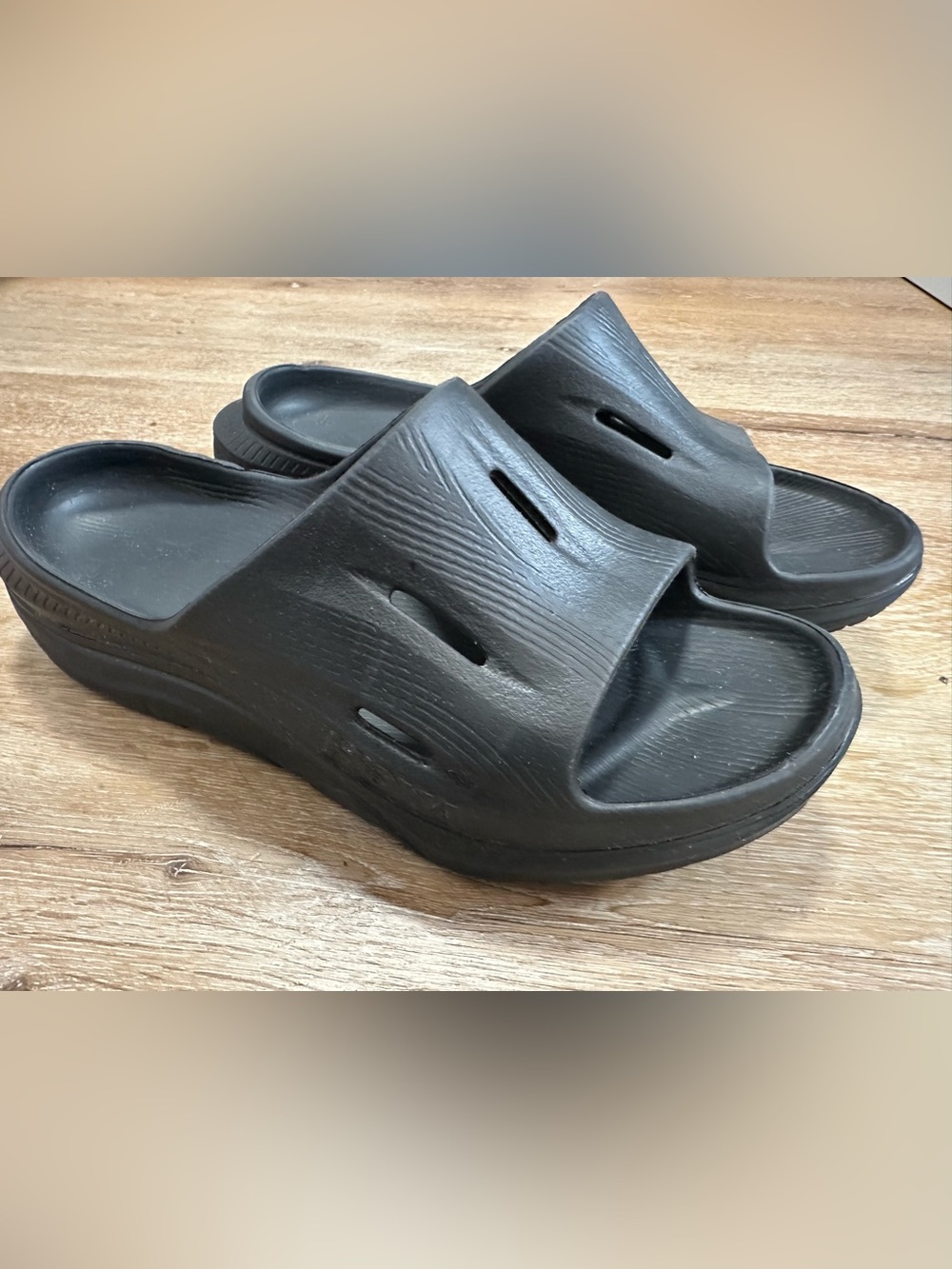 HOKA ORA Recovery Slide 3
